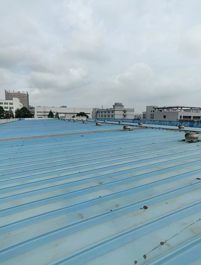 重慶智得熱工工業有限公司彩鋼屋面維修